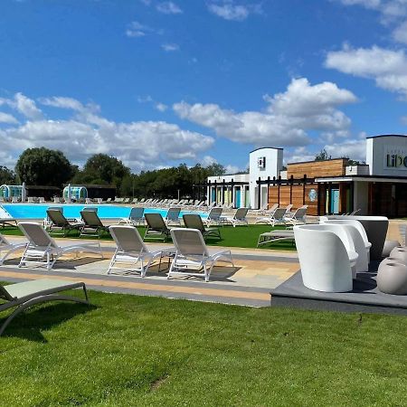 The Sunflower Luxury Caravan At Tattersall Lakes Otel Tattershall Dış mekan fotoğraf
